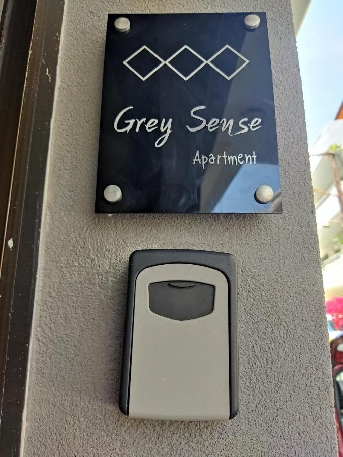 Grey Sense Luxury Apartment Ираклио Екстериор снимка