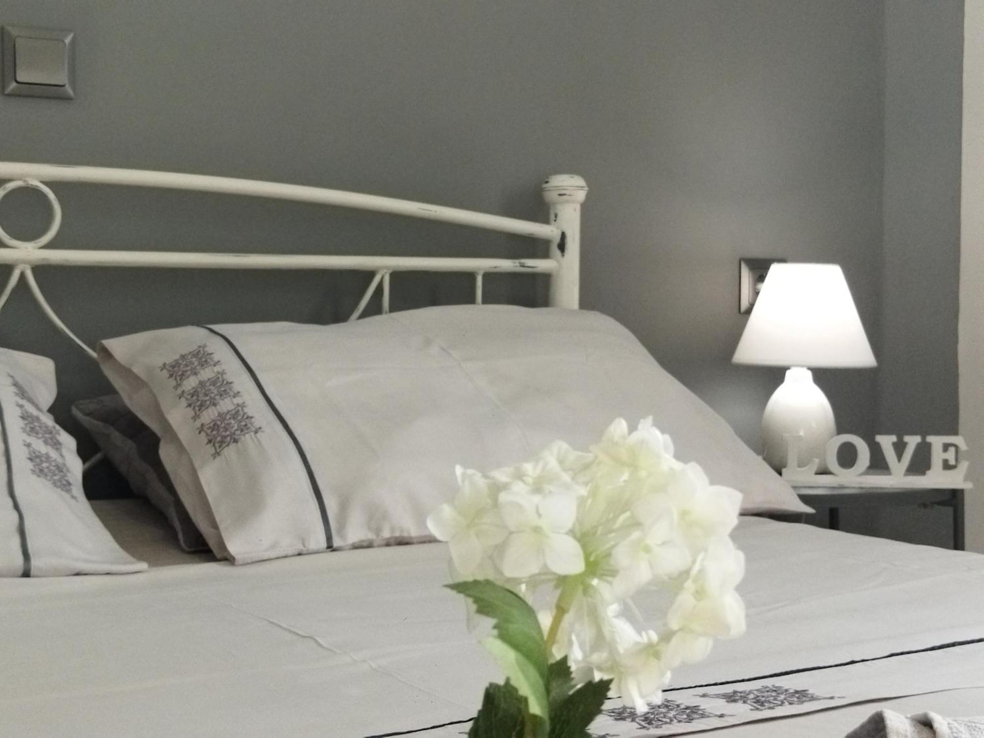Grey Sense Luxury Apartment Ираклио Екстериор снимка